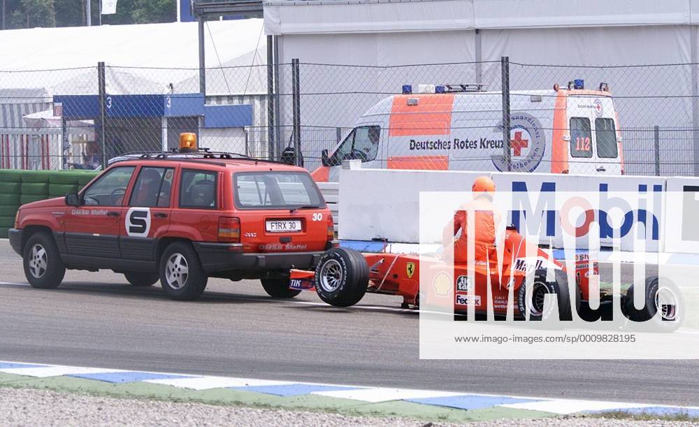 Motorsport Formel 1 Großer Preis von Deutschland Hockenheim Unfall M. Schumacher
