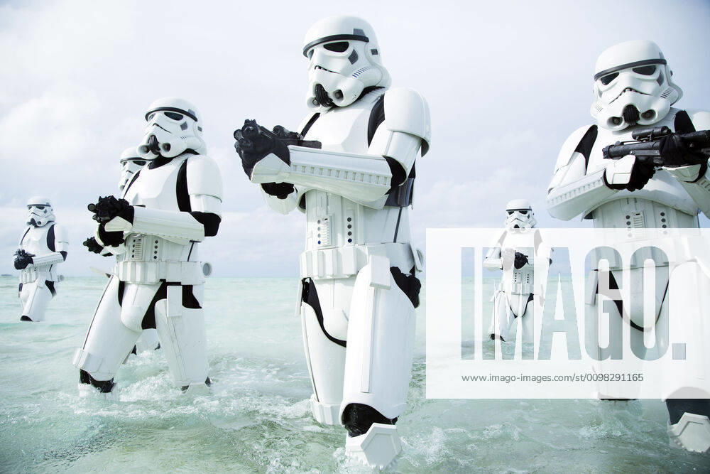 ROGUE ONE: A STAR WARS STORY, stormtroopers, 2016. Ph: Jonathan Olley Walt Disney Studios Motion Pictures Lucasfilm Ltd. Courtesy Everett Collection Walt Disney Co. Courtesy Everett Collection !ACHTUNG AUFNAHMEDATUM GESCHÄTZT! PUBLICATIONXNOTxINxCANxCHNxFRAxITAxJPNxNORxPOLxRUSxESPxUKxUSA