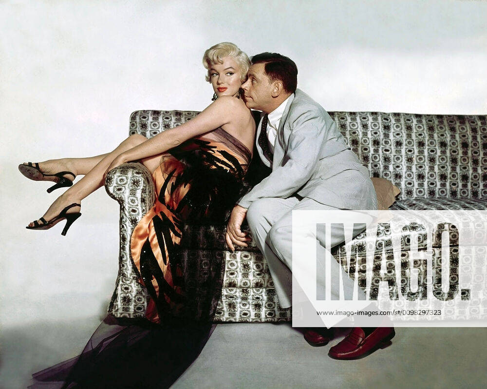 IMAGO ICONS: Marilyn Monroe THE SEVEN YEAR ITCH, from left: Marilyn Monroe, Tom Ewell, 1955, TM and Copyright (c) 20th Century Fox Film Corp. All rights reserved. Courtesy: Everett Collection 20thCentFox Courtesy Everett Collection !ACHTUNG AUFNAHMEDATUM GESCHÄTZT! PUBLICATIONXNOTxINxCANxCHNxFRAxITAxJPNxNORxPOLxRUSxESPxUKxUSA