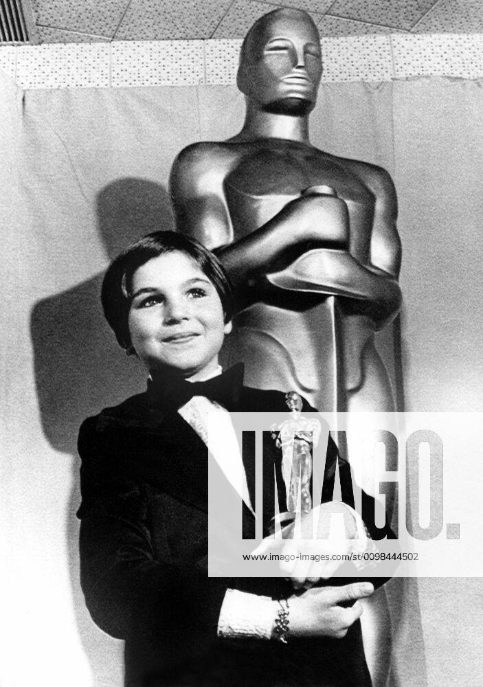 OSCARS: Beste Nebendarstellerin, Preisträgerinnen 1971-1980 1973: TATUM O NEAL Best Supporting Actress, PAPER MOON thanks the Academy, 4 2 74 Courtesy Everett Collection !ACHTUNG AUFNAHMEDATUM GESCHÄTZT! PUBLICATIONXNOTxINxCANxCHNxFRAxITAxJPNxNORxPOLxRUSxESPxUKxUSA