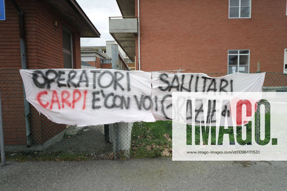 Foto IPP Ciancaglini Emmanuele Carpi 25 03 2020 Emergenza Covid-19 Emilia - Romagna nella foto: Uno striscione di solidariet& xe0; verso gli operatori sanitari all ospedale Ramazzini di Carpi Italy Photo Press - World Copyright Emergenza Covid-19 Emilia - Roma 0