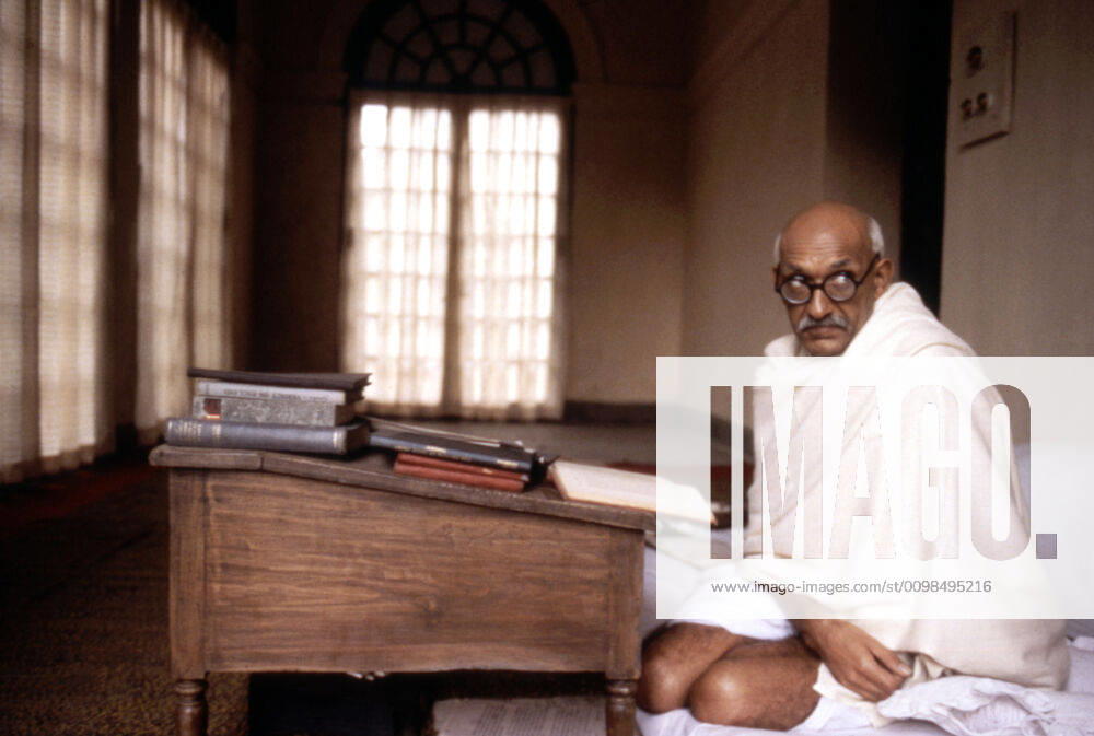 OSCARS. Bester Hauptdarsteller. Preisträger 1981-1990 GANDHI, Ben Kingsley, 1982. (c) Columbia Pictures Courtesy: Everett Collection. Columbia Pictures Courtesy Everett Collection !ACHTUNG AUFNAHMEDATUM GESCHÄTZT! PUBLICATIONXNOTxINxCANxCHNxFRAxITAxJPNxNORxPOLxRUSxESPxUKxUSA