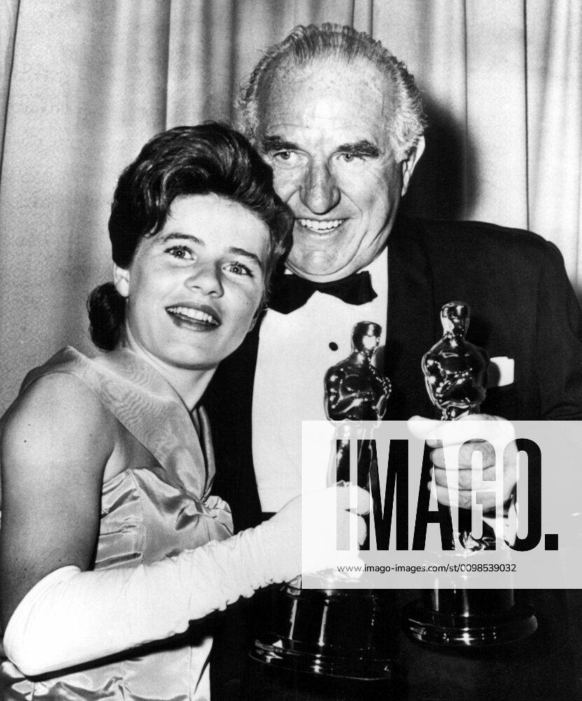 OSCARS: Beste Nebendarstellerin, Preisträgerinnen 1961-1970 OSCARS. Bester Nebendarsteller. Preisträger 1961-1970 1962: PATTY DUKE Best Supporting Actress, THE MIRACLE WORKER with ED BEGLEY Best Supporting Actor, SWEET BIRD OF YOUTH , 1963 Courtesy Everett Collection !ACHTUNG AUFNAHMEDATUM GESCHÄTZT! PUBLICATIONXNOTxINxCANxCHNxFRAxITAxJPNxNORxPOLxRUSxESPxUKxUSA