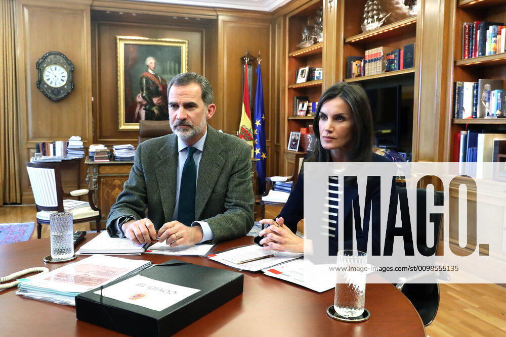 Bilder des Jahres 2020, Entertainment 03 März Entertainment Themen der Woche KW13 26-03-2020 Queen Letizia and King Felipe during a videoconference at Zarzuela Palace in Madrid, Spain.