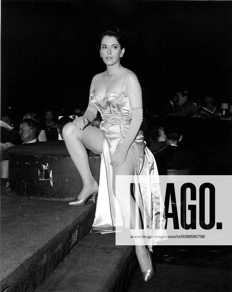 IMITATION OF LIFE, Susan Kohner, on-set, 1959 Courtesy Everett Collection !ACHTUNG AUFNAHMEDATUM GESCHÃ„TZT! PUBLICATIONXNOTxINxCANxCHNxFRAxITAxJPNxNORxPOLxRUSxESPxUKxUSA