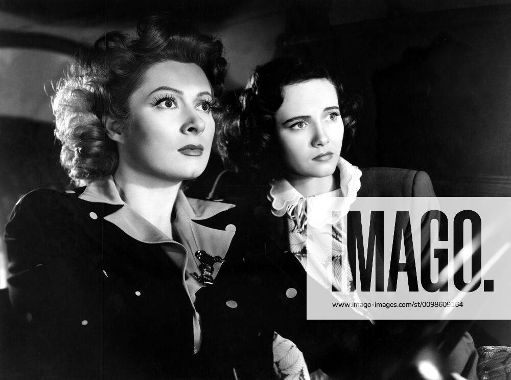OSCARS. Beste Nebendarstellerin. Preisträgerinnen 1941-1950 OSCARS. Beste Hauptdarstellerin. Preisträgerinnen 1941-1950 MRS. MINIVER, Greer Garson, Teresa Wright, 1942. Courtesy Everett Collection !ACHTUNG AUFNAHMEDATUM GESCHÄTZT! PUBLICATIONXNOTxINxCANxCHNxFRAxITAxJPNxNORxPOLxRUSxESPxUKxUSA