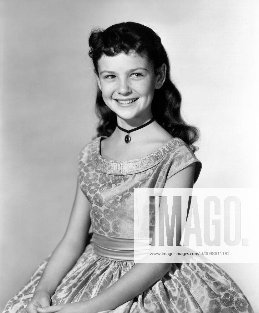 NEVER SAY GOODBYE, Shelley Fabares, 1956 Courtesy Everett Collection !ACHTUNG AUFNAHMEDATUM GESCHÃ„TZT! PUBLICATIONXNOTxINxCANxCHNxFRAxITAxJPNxNORxPOLxRUSxESPxUKxUSA