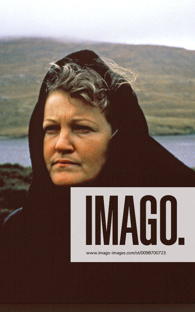 THE FIELD, Brenda Fricker, 1990, (c) Avenue Pictures courtesy Everett Collection Avenue Pictures Courtesy Everett Collection !ACHTUNG AUFNAHMEDATUM GESCHÄTZT! PUBLICATIONXNOTxINxCANxCHNxFRAxITAxJPNxNORxPOLxRUSxESPxUKxUSA
