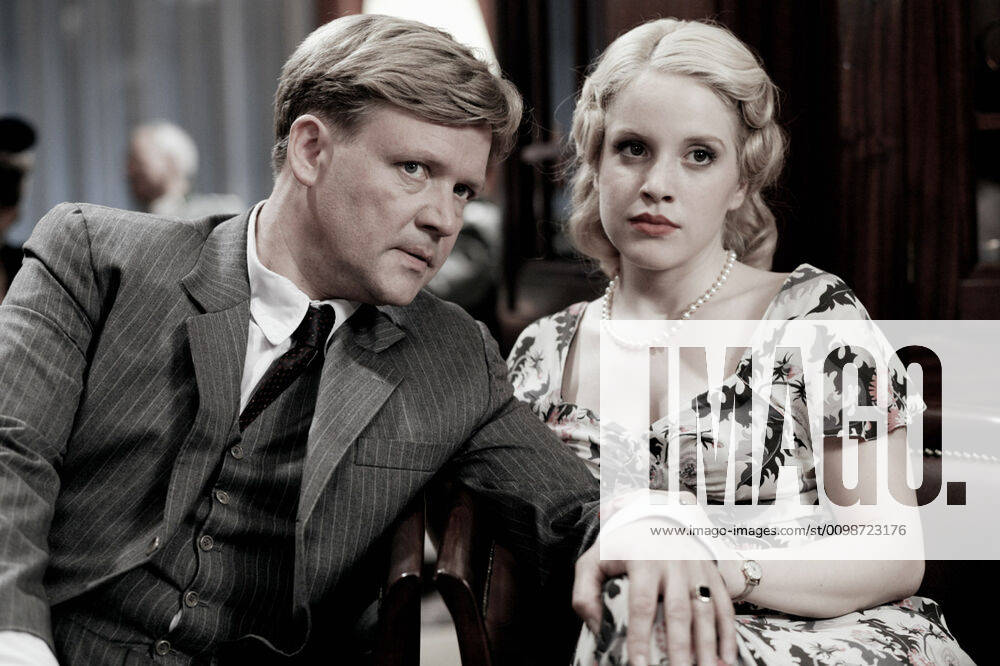 JEW SUSS: RISE AND FALL, (aka JUD SUSS, aka JUD SUSS-FILM OHNE GEWISSEN), from left: Justus von Dohnanyi, Paula Kalenberg, 2010. TF1 International Courtesy Everett Collection TF1 International Courtesy Everett Collection !ACHTUNG AUFNAHMEDATUM GESCHÄTZT! PUBLICATIONXNOTxINxCANxCHNxFRAxITAxJPNxNORxPOLxRUSxESPxUKxUSA