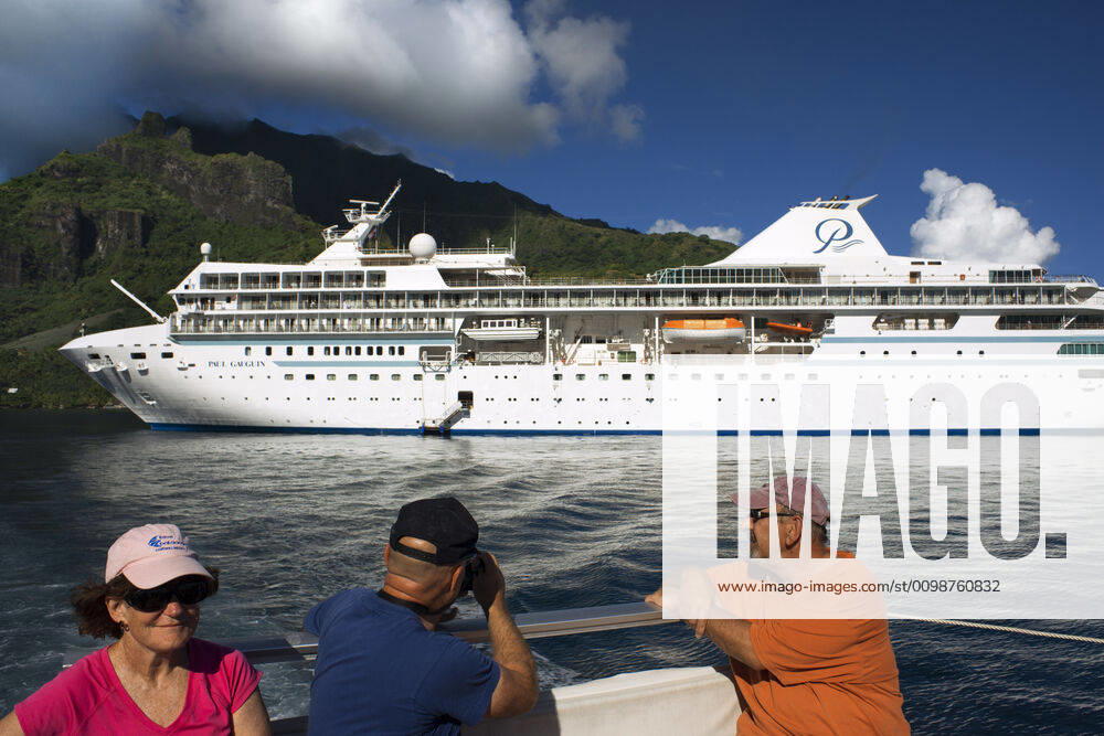 Guests of Paul Gauguin cruise anchored in Moorea, Cook s Capitan Bay, French Polynesia, Society Islands, South Pacific. French Polynesia France