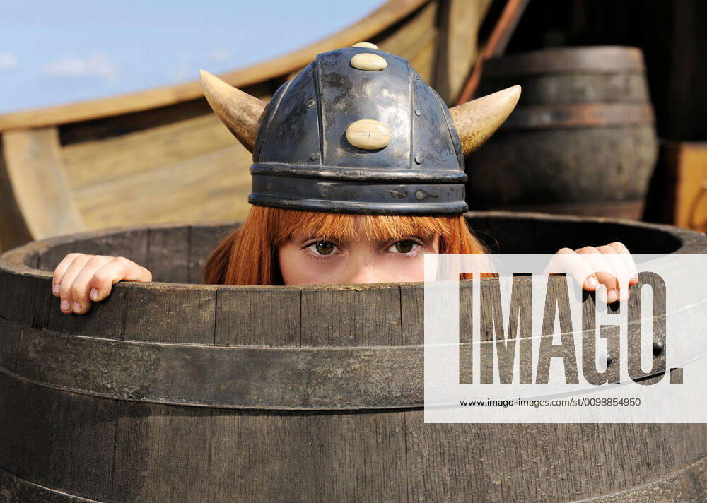 VICKY THE VIKING, (aka WICKIE IND DIE STARKEN MANNER), Jonas Hammerle, 2009. Ph: Marco Nagel Constantin Film Verleih Courtesy Everett Collection Constantin Film Verleih Courtesy Everett Collection !ACHTUNG AUFNAHMEDATUM GESCHÄTZT! PUBLICATIONXNOTxINxCANxCHNxFRAxITAxJPNxNORxPOLxRUSxESPxUKxUSA