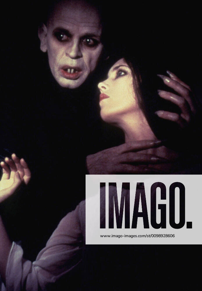 NOSFERATU THE VAMPYRE, (aka NOSFERATU: PHANTOM DER NACHT), Klaus Kinski, Isabelle Adjani, 1979, TM & Copyright (c) 20th Century Fox Film Corp. All rights reserved. 20thCentFox Courtesy Everett Collection !ACHTUNG AUFNAHMEDATUM GESCHÄTZT! PUBLICATIONXNOTxINxCANxCHNxFRAxITAxJPNxNORxPOLxRUSxESPxUKxUSA