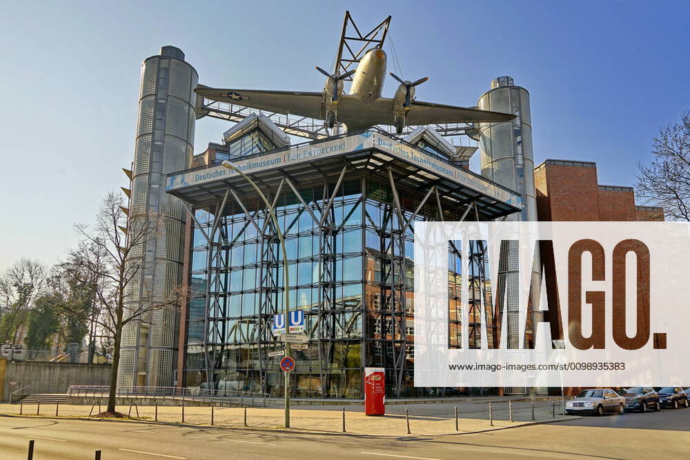 93 German Museum of Technology was founded in 1983 under the name Museum for Traffic and Technology, Airplane, Raisin bomber on the roof is the landmark, area of the former freight station of Anhalter Bahnhof, city views , Berlin, 26 03 2020 Berlin Germany, germany