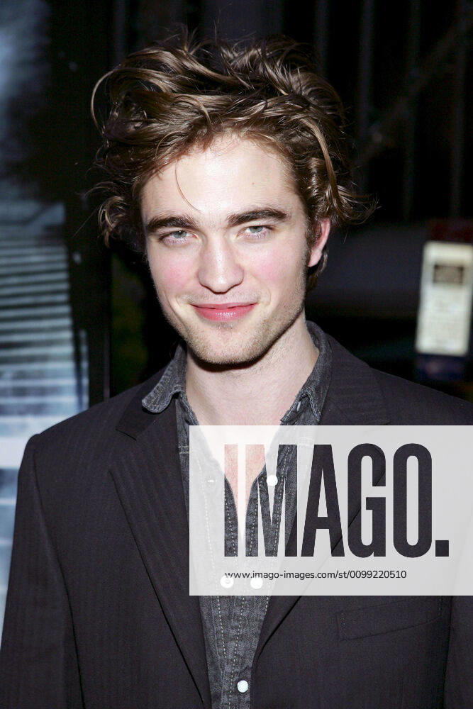 Robert Pattinson at arrivals for HARRY POTTER AND THE GOBLET OF FIRE Premiere, The Ziegfeld Theatre, New York, NY, Saturday, November 12, 2005. Photo by: Gregorio Binuya Everett Collection !ACHTUNG AUFNAHMEDATUM GESCHÄTZT! PUBLICATIONXNOTxINxCANxCHNxFRAxITAxJPNxNORxPOLxRUSxESPxUKxUSA