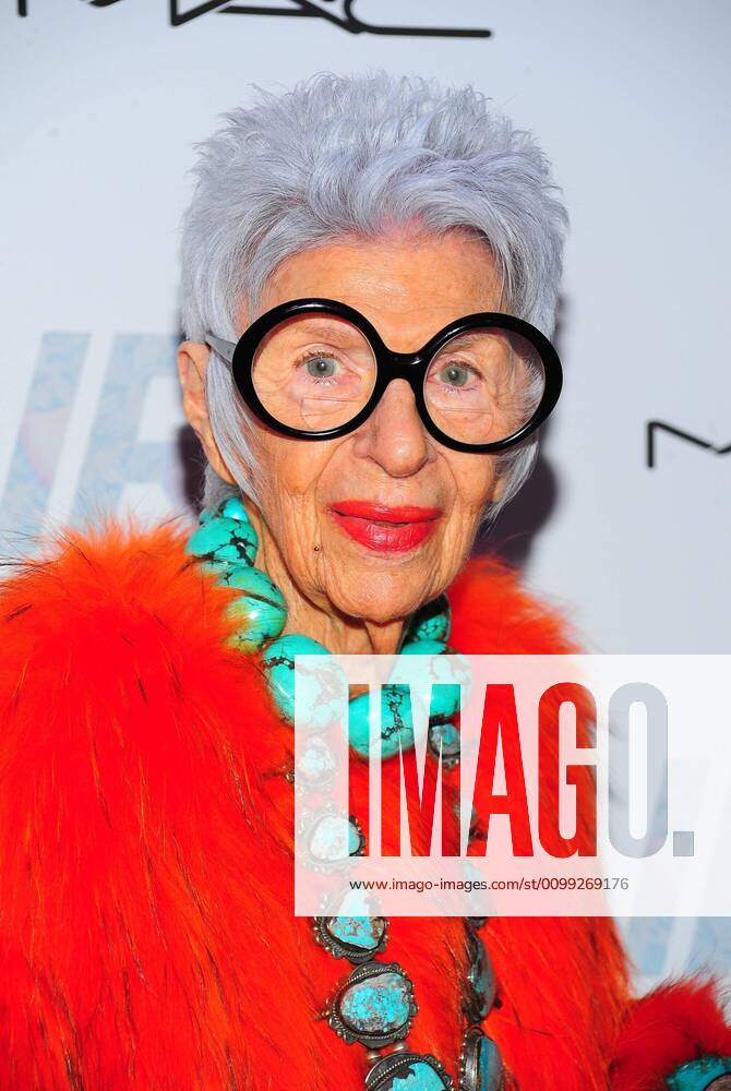 IMAGO ICONS: Iris Apfel Iris Apfel at arrivals for IRIS Premiere, The Paris Theatre, New York, NY April 22, 2015. Photo By: Gregorio T. Binuya Everett Collection For usage credit please use; Gregorio T. Binuya !ACHTUNG AUFNAHMEDATUM GESCHÄTZT! PUBLICATIONXNOTxINxCANxCHNxFRAxITAxJPNxNORxPOLxRUSxESPxUKxUSA