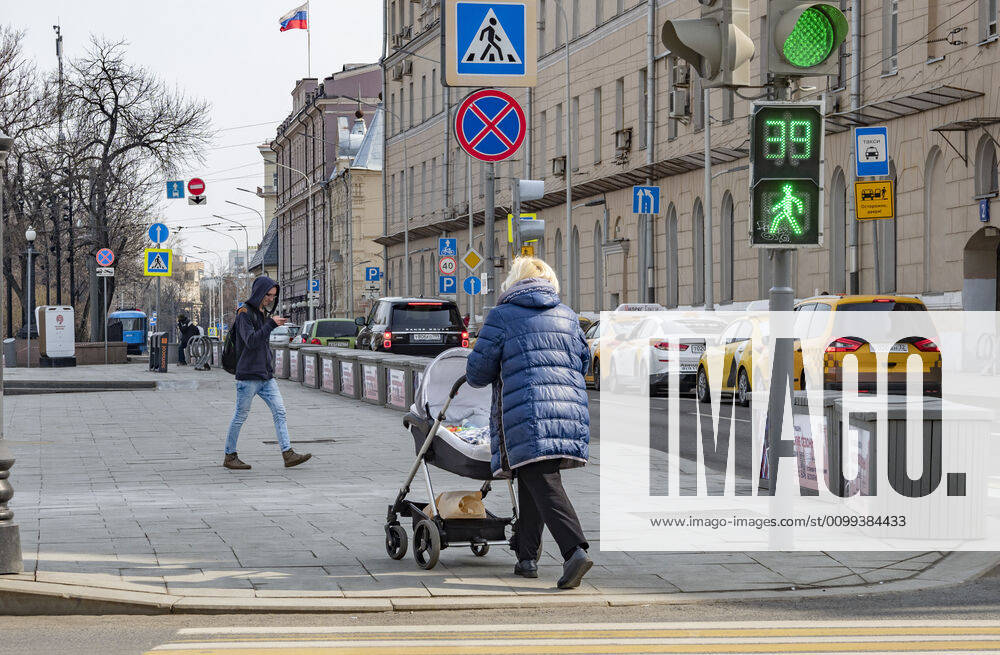 Russia. Moscow amid self-isolation regime. The Russian government has extended the period off work with full pay until April 30 nationwide to counter the spread of the COVID-19 infection. KonstantinxKokoshkin
