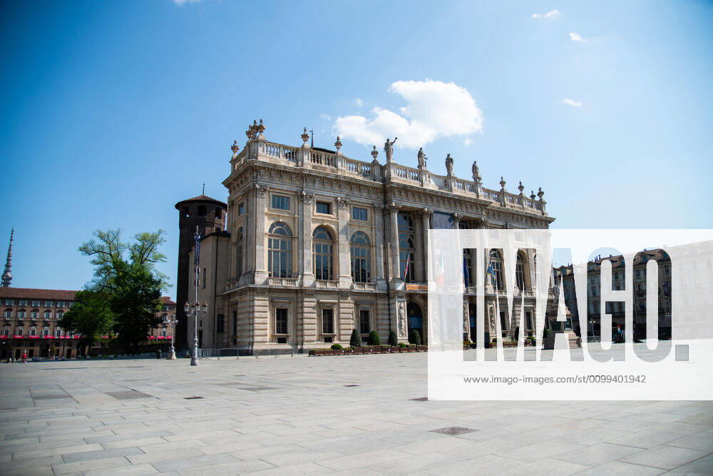 Italy: Turin lockdown 14th April 2020 A view shows Piazza Castello and a deserted Turin on April 14, 2020 in Italy, during the country s lockdown aimed at curbing the spread of the COVID-19 infection, caused by the novel coronavirus. Turin Piedmont Turin Italy