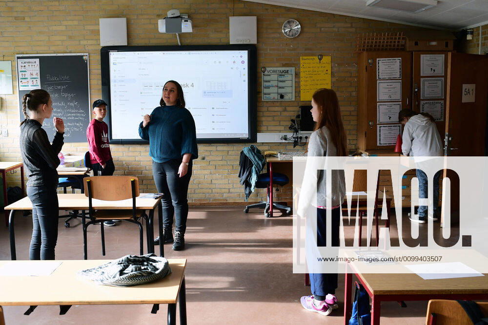 Randers cross school reopens on Wednesday, April 15, 2020 Cross schools reopen and children from 0 5 class must meet again at school for fear of coronavirus and COVID 19 shut down Denmark, Randers Denmark,