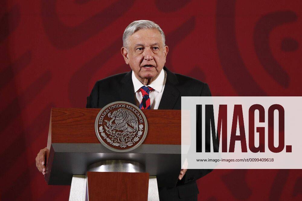 The President of Mexico, Andres Manuel Lopez Obrador, offers a morning press conference this Wednesday, at the National Palace in Mexico City, Mexico 15 April 2020. Obrador called on Wednesday to wait and be confident during the coronavirus pandemic crisis and despite the IMF forecasting that the national economy will fall 6.6% this year. Wait and be confident, ask Lopez Obrador after a serious IMF forecast !ACHTUNG: NUR REDAKTIONELLE NUTZUNG!