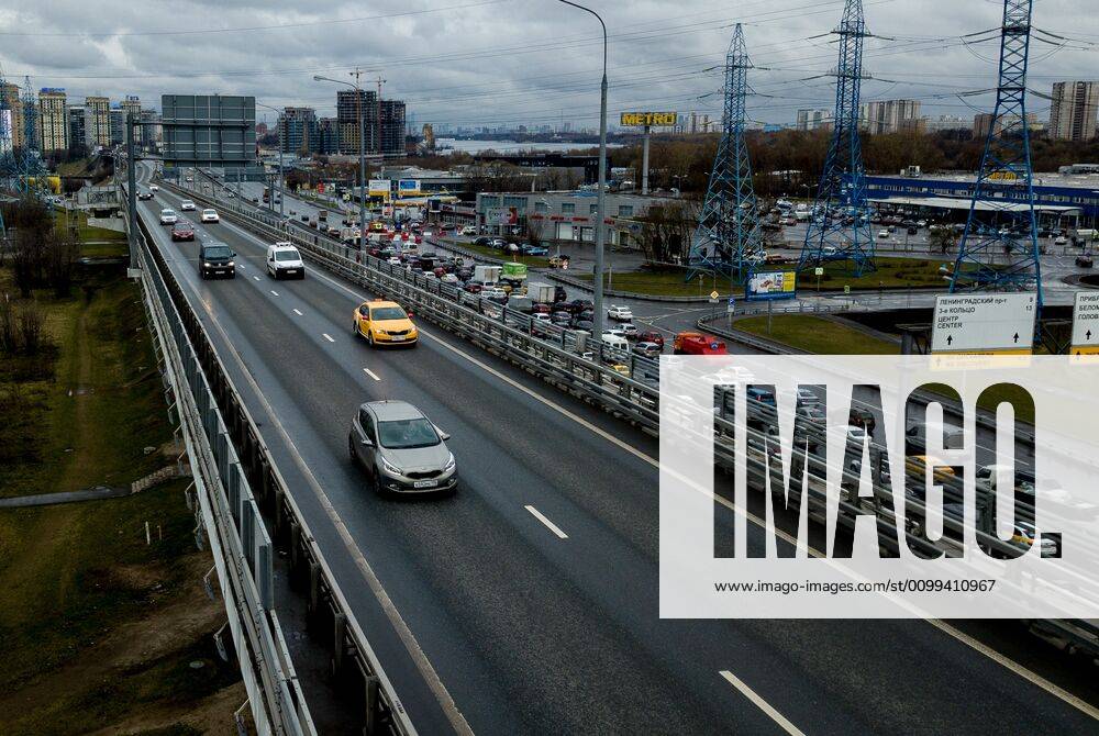 Russia. Moscow amid self-isolation regime. The Russian government has extended the period off work with full pay until April 30 nationwide to counter the spread of the COVID-19 infection. From April 15, a total check on the presence of special passes for car drivers and their passengers will be carried out at the entrances to Moscow and in the capital itself. Traffic police officers inspect the entrance passes to Moscow. DmitryxGolubovich