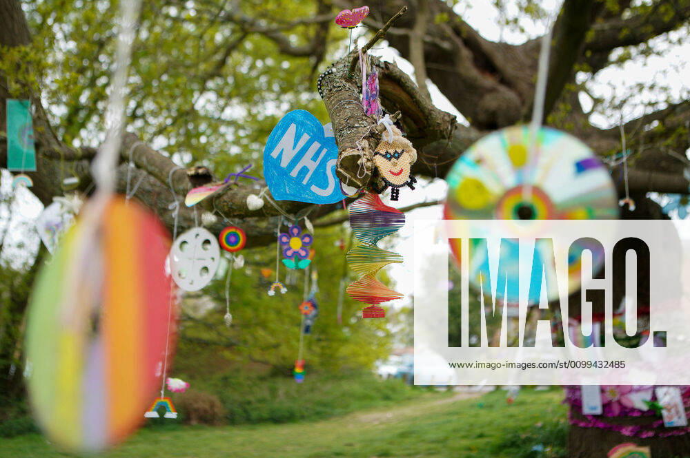 High Wycombe, UK. 16th April, 2020. A tree is decorated in positive messages & Thank You s to the NHS during the Covid-19 Pandemic as the UK Government advice to maintain social distancing and minimise time outside in High Wycombe on 16 April 2020.