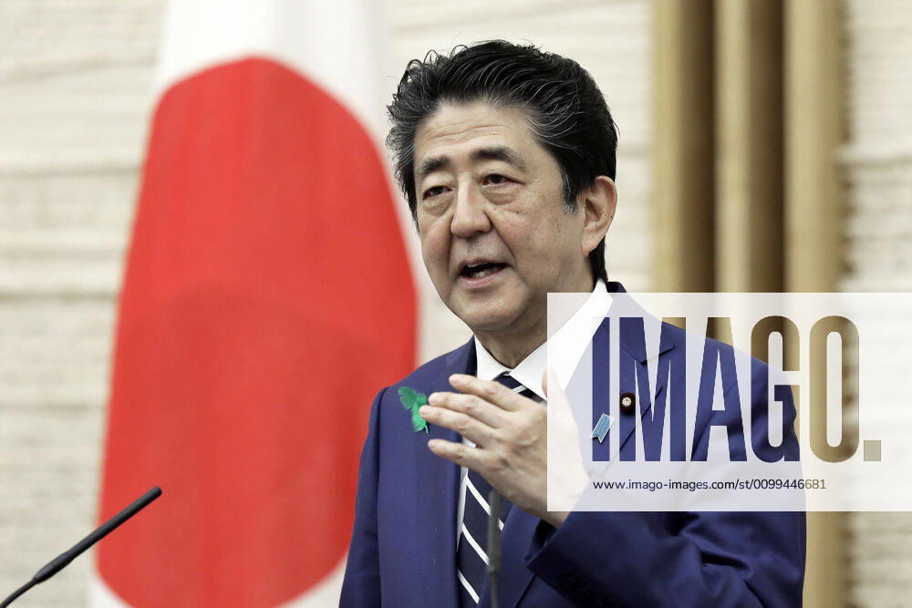 Shinzo Abe, Japan s prime minister, gestures as he speaks during a news conference at the prime minister s official residence in Tokyo, Japan, on Friday, April 17, 2020. Tokyo Japan - ZUMAz114 20200417_zih_z114_002