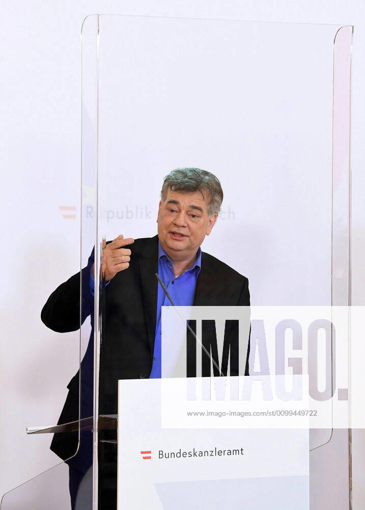 Vienna AUT, Acute Developments on Corona Disease in Austria 17 04 2020, Federal Chancellery, Vienna, AUT, Acute Developments on Corona Disease in Austria, press conference on current events in the field of art and culture and events in general, in picture Vice Chancellor Werne