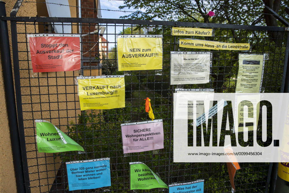 Protest posters on the bridle of a house bought by investors from Luxembourg, in Berlin on 17 April 2020 Coronavirus in Berlin