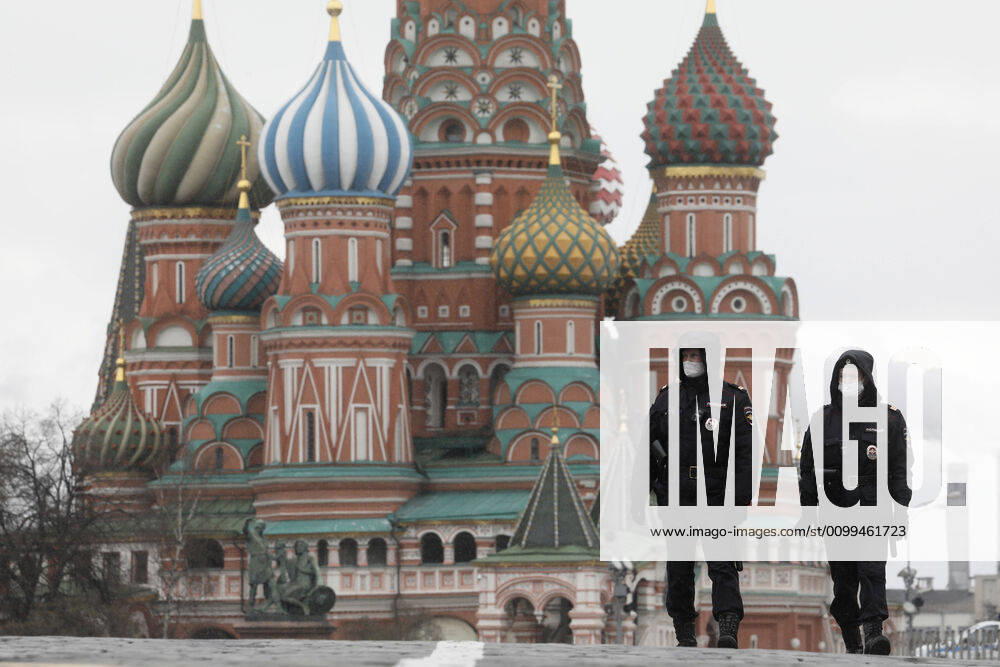 Police officers seen in Red Square during the ongoing COVID-19 coronavirus pandemic. Russian President Vladimir Putin expanded non-working period till April 30, 2020 to prevent the spread of the COVID-19 coronavirus infection. Alexander Shcherbak TASS TS0D62E5