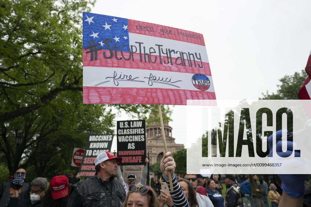 A few hundred Texans flaunt social distancing guidelines in an InfoWars inspired rally at the Texas Capitol where founder Alex Jones encourages the crowd with right-wing rhetoric. Gov. Greg Abbott announced Friday relaxed restrictions on business starting next week. Austin USA - ZUMAd150 20200418_znp_d150_024
