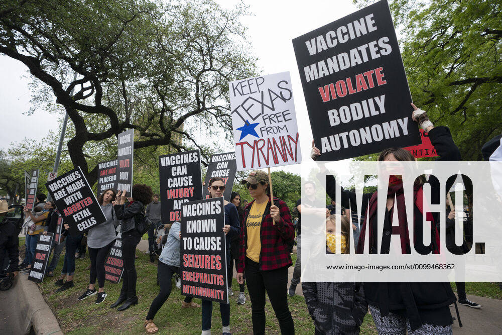 A few hundred Texans flaunt social distancing guidelines in an InfoWars inspired rally at the Texas Capitol where founder Alex Jones encourages the crowd with right-wing rhetoric. Gov. Greg Abbott announced Friday relaxed restrictions on business starting next week. Austin USA - ZUMAd150 20200418_znp_d150_029
