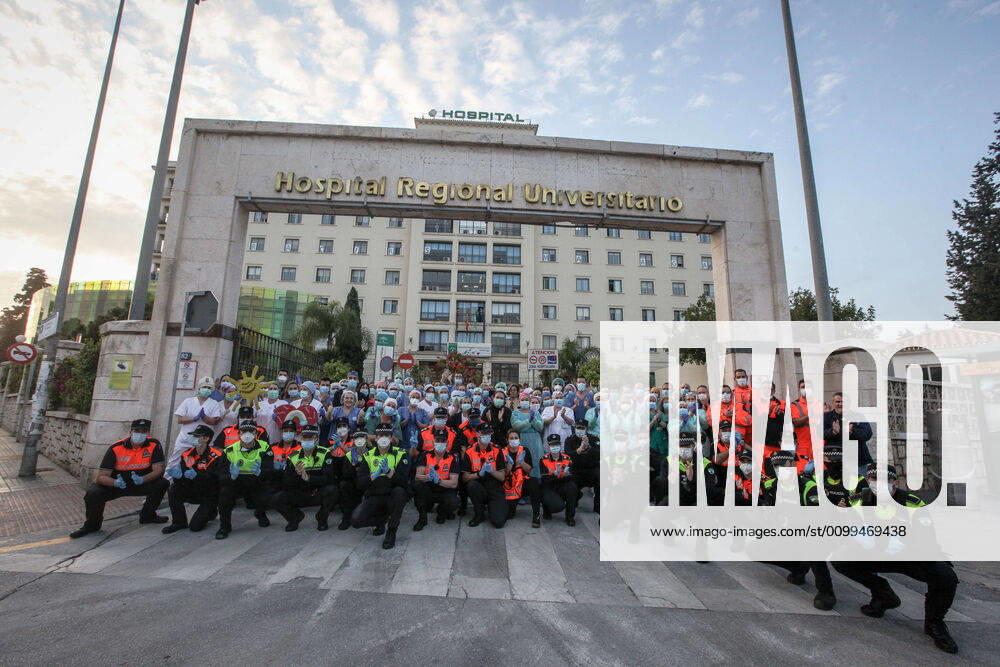 April 18, 2020 (Malaga) Today the solidarity applause of the 20 hours that gather every day at the hospital gates to pay homage to the health workers have joined with agents of the Malaga Local Police and civil protection service at the gates of the Malaga Regional Hospital,former Carlos de Haya Hospital. - ZUMAc161 20200418_zap_c161_054