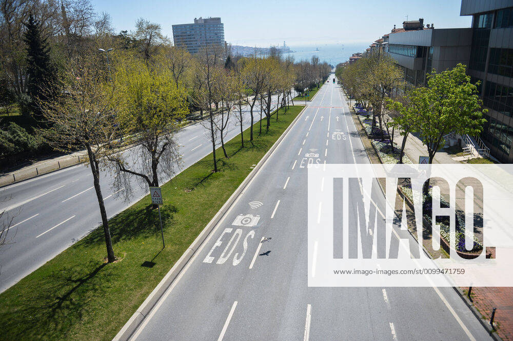 (200419) -- ISTANBUL, April 19, 2020 (Xinhua) -- Photo taken on April 18, 2020 shows an empty street amid the COVID-19 pandemic in Istanbul, Turkey. Turkey s COVID-19 cases on Saturday surged to 82,329 after 3,783 new cases were confirmed, becoming the hardest-hit country of the novel coronavirus in the Middle East. (Xinhua) TURKEY-ISTANBUL-COVID-19