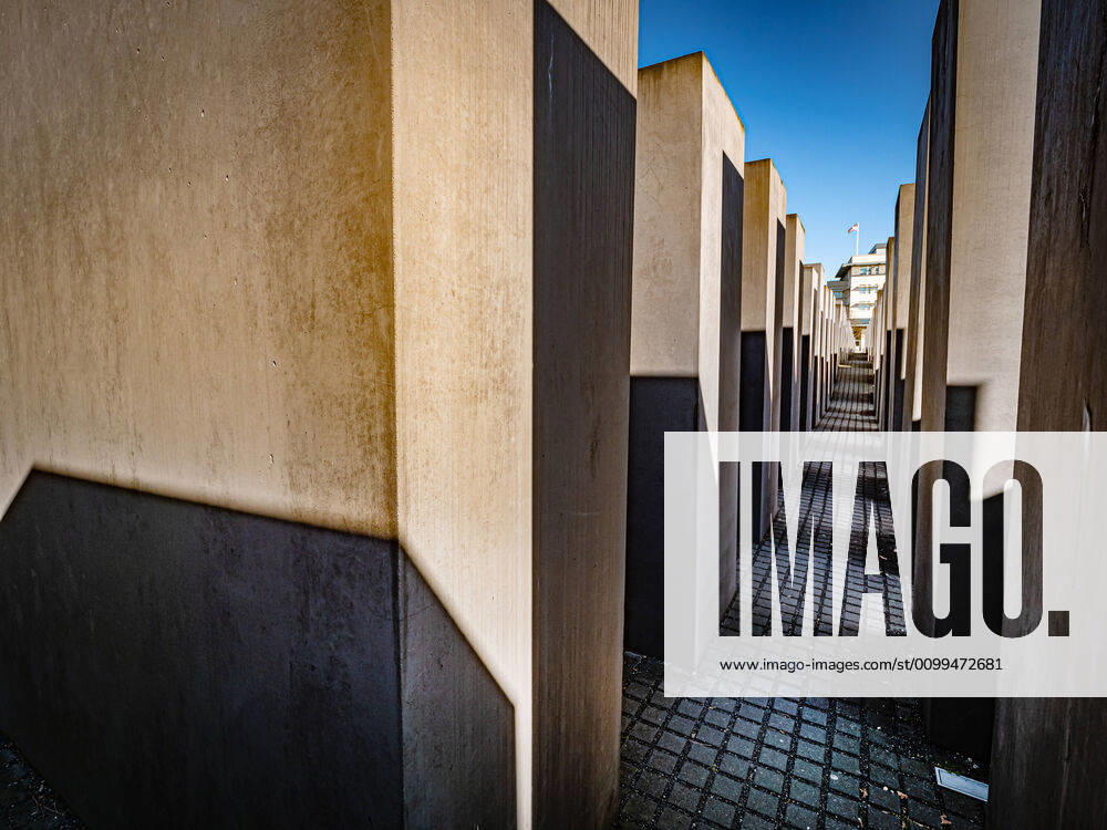 Berlin Mitte , Memorial to the Murdered Jews of Europe Berlin