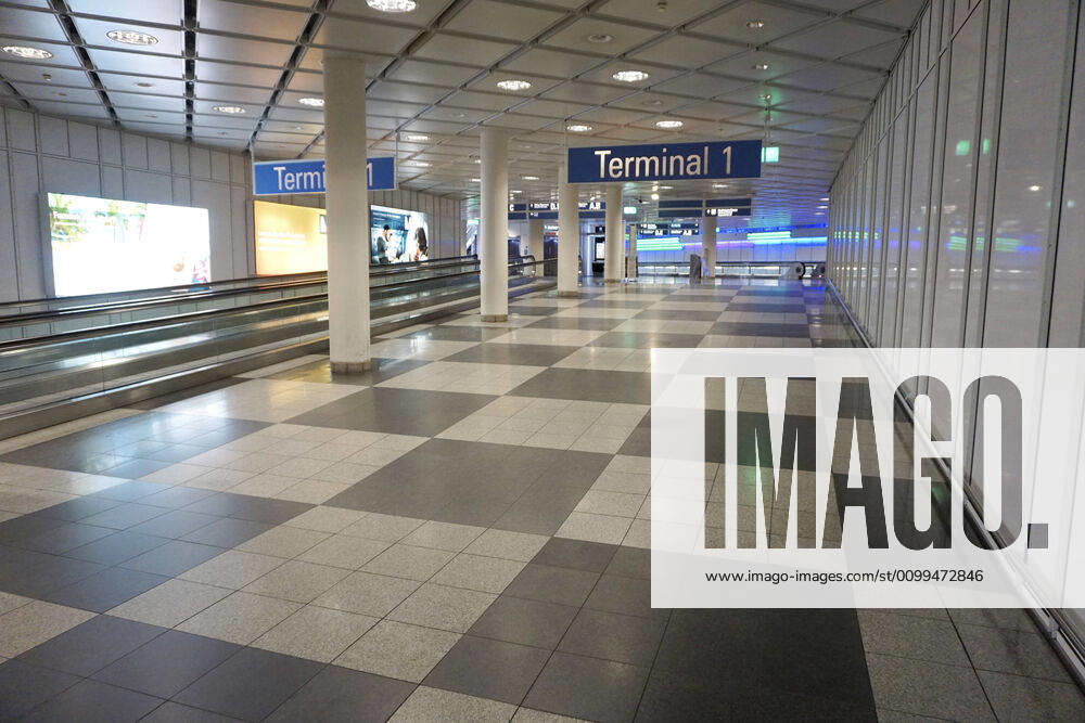 The Bavarian capital Munich in times of corona crisis Munich Airport on a Saturday afternoon, instead of thousands of passengers and vacationers the airport is now deserted 19 04 2020, Bavarian capital Munich in times of corona 19 04 2020, Bavarian capital Munich in times of corona