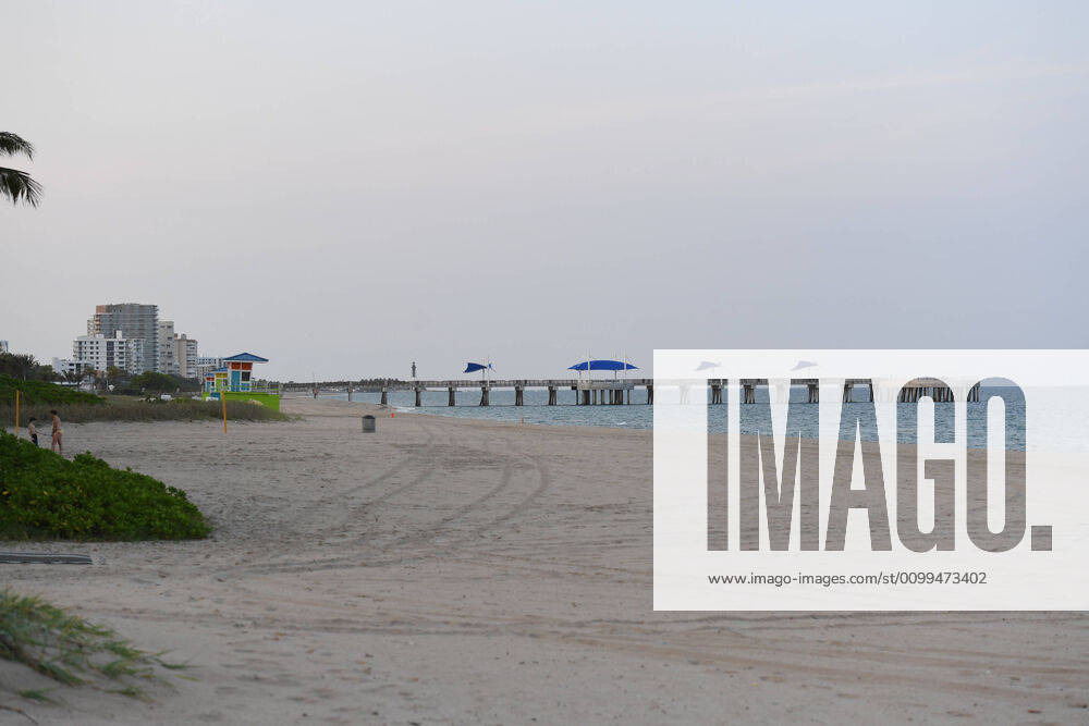 POMPANO BEACH, FL - APRIL 18: General view of South Florida as beaches remain closed during the Coronavirus (COVID-19) pandemic on April 18, 2020 in Pompano Beach, Florida.