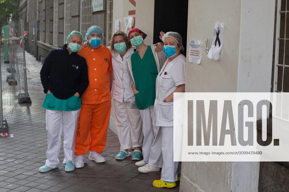 Several health workers appreciate the support during the tribute to the health workers at the Hospital de la Princesa during the Covid-19 pandemic on April 19, 2020 in Madrid, Spain Madrid SPAIN - ZUMAa181 20200419_zaa_a181_069