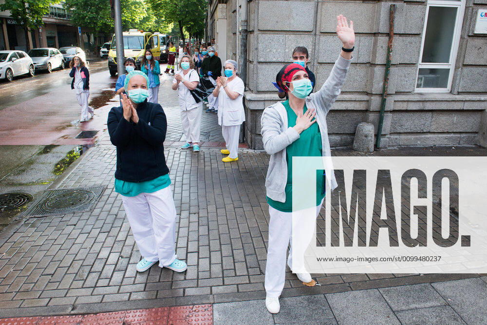 Several health workers appreciate the support during the tribute to the health workers at the Hospital de la Princesa during the Covid-19 pandemic on April 19, 2020 in Madrid, Spain Madrid SPAIN - ZUMAa181 20200419_zaa_a181_097