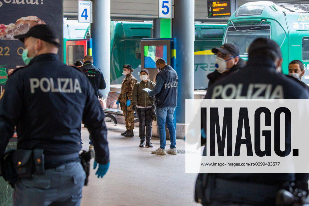 Milan, Coronavirus Covid 19 emergency, increase in commuters at Cadorna station as the start date of phase 2 approaches. Checks on certifications by law enforcement agencies (Massimo Alberico Fotogramma, Milan - 2020-04-20) p.s. la foto e utilizzabile nel rispetto del contesto in cui e stata scattata, e senza intento diffamatorio del decoro delle persone rappresentate
