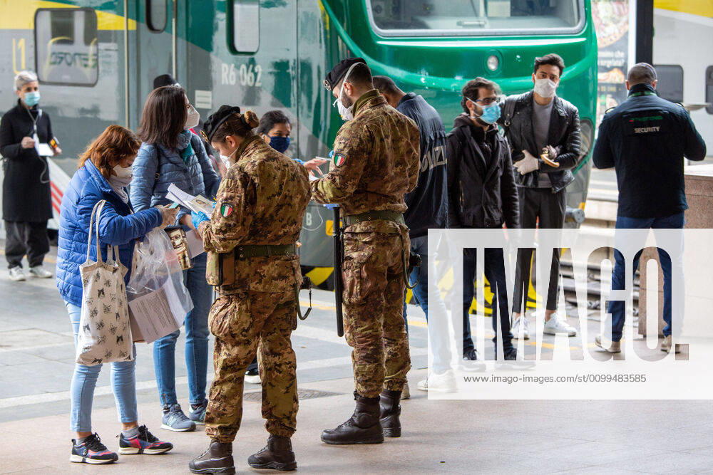 Milan, Coronavirus Covid 19 emergency, increase in commuters at Cadorna station as the start date of phase 2 approaches. Checks on certifications by law enforcement agencies (Massimo Alberico Fotogramma, Milan - 2020-04-20) p.s. la foto e utilizzabile nel rispetto del contesto in cui e stata scattata, e senza intento diffamatorio del decoro delle persone rappresentate