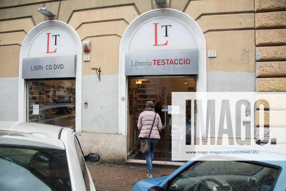 Rome: Some bookstores reopen today View of Testaccio Library in Piazza Santa Maria Liberatrice in Rome, which reopened this morning The order of Lazio Region of 13 April allows the re-opening of the bookstores in Rome from today, 20 April 2020, with very stringent rules in order to comply with the rules for the containment of Covid-19 Roma Italy