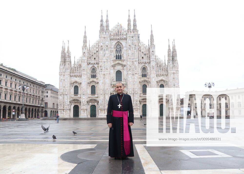 Foto ipp giorgio rossi milano 20 04 2020 emergenza coronavirus l arcivescovo di milano mario delpini manda un messaggio ai lavoratori attraverso una emittente locale da piazza del duomo 0