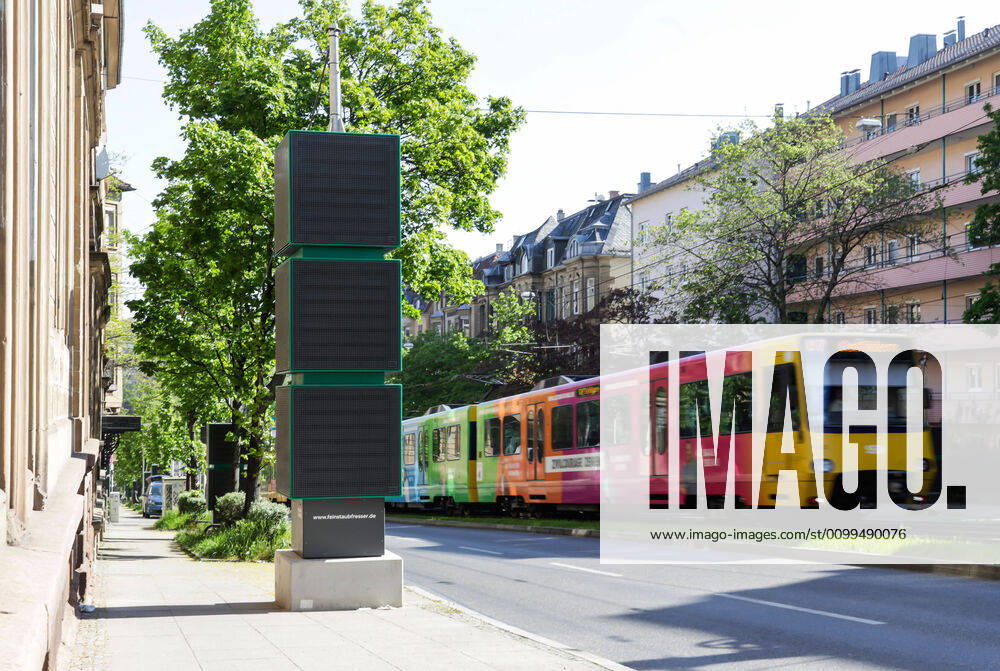 DEU Germany, Baden Württemberg, Stuttgart, 20 04 2020 Hohenheimer Straße Stuttgart To improve air quality, air filters have been installed, so-called fine dust eaters from the manufacturer Mann und Hummel