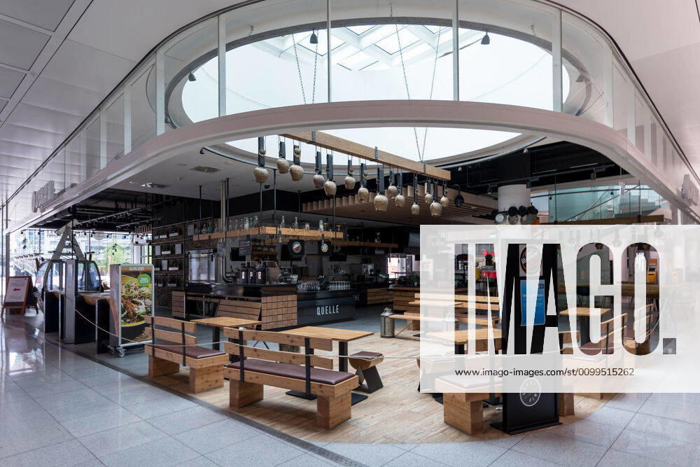 Effects Corona Munich Airport Closed gastronomy in the picture Terminal 2 Munich Airport Munich Bavaria Germany