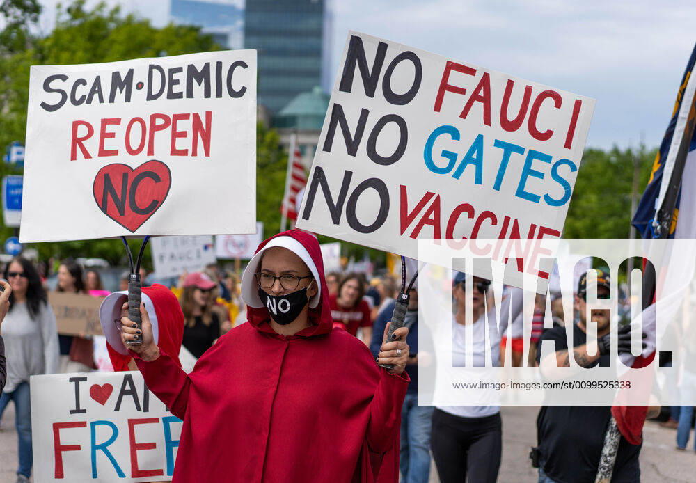 ReOpenNC protesters calling for ending or relaxing coronavirus executive orders in Raleigh, NC Tuesday, April 21, 2020. Raleigh USA - ZUMAd43_ 20200420_znp_d43_003