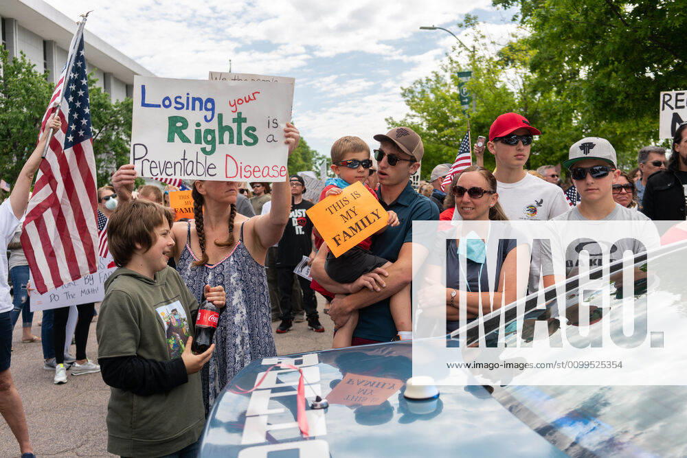 ReOpenNC protesters calling for ending or relaxing coronavirus executive orders in Raleigh, NC Tuesday, April 21, 2020. Raleigh USA - ZUMAd43_ 20200421_znp_d43_010