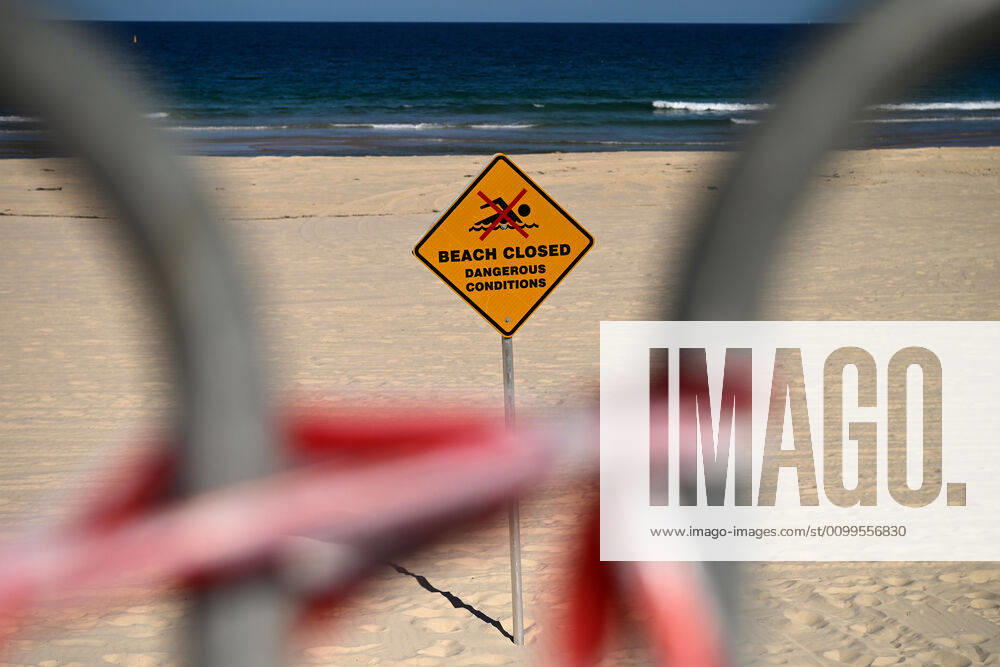 AUSTRALIA CORONAVIRUS BONDI BEACH, Signage at a closed Bondi Beach in Sydney, Wednesday, April 22, 2020. Sydney s iconic Bondi Beach will partially open to swimmers and surfers next week as more beaches in NSW begin easing COVID-19 restrictions.( NO ARCHIVING, , NO USE IN BOOKS WITHOUT CONSENT SYDNEY NSW AUSTRALIA