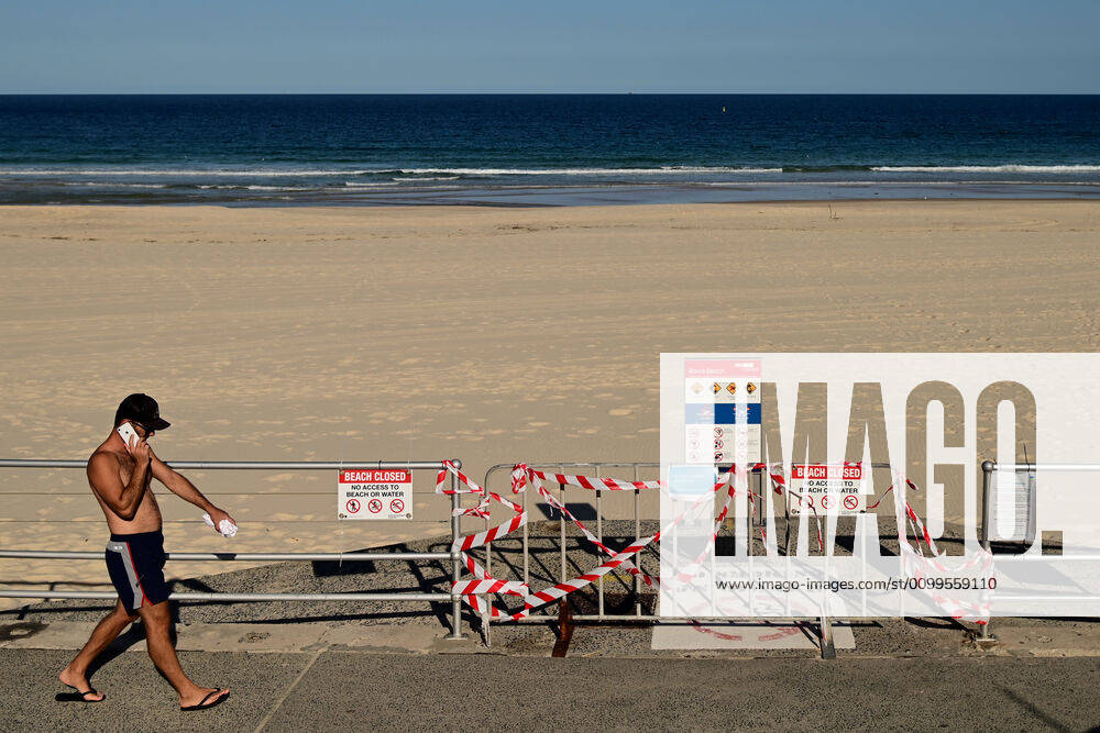 AUSTRALIA CORONAVIRUS BONDI BEACH, Signage at a closed Bondi Beach in Sydney, Wednesday, April 22, 2020. Sydney s iconic Bondi Beach will partially open to swimmers and surfers next week as more beaches in NSW begin easing COVID-19 restrictions.( NO ARCHIVING, , NO USE IN BOOKS WITHOUT CONSENT SYDNEY NSW AUSTRALIA