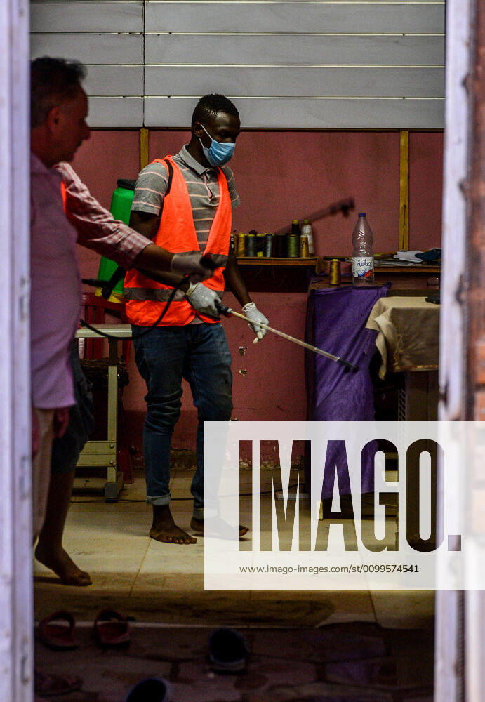 Sudanese spray disinfectant as a preventive measure amid fears of the spread of the coronavirus disease (COVID-19) in Khartoum, Sudan, on April 21, 2020 Khartoum Sudan - ZUMAap3_ 20200421_zaf_ap3_124