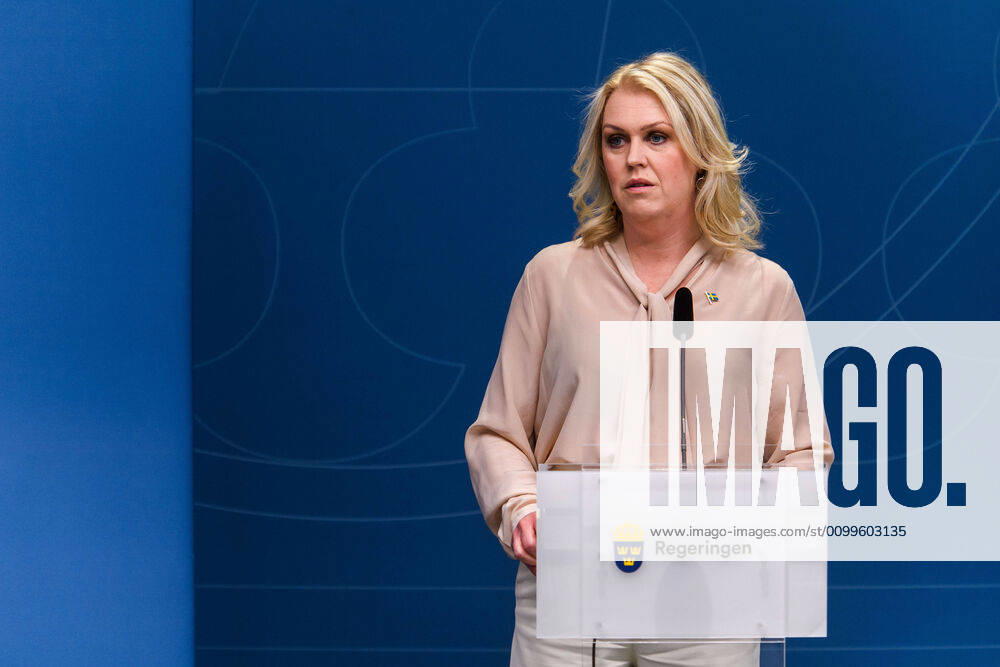 Lena Hallengren, Minister for Health and Social Affairs, during a press conference with the government of Sweden regarding the coronavirus, Covid 19, on April 22, 2020 in Stockholm Photo Maxim Thorà BILDBYRAN kod MT bbeng presskonferens regeringen politik corona virus coronaviruset covid 19 press conference public events coronavirus,